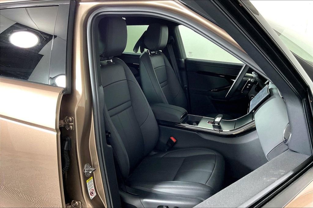 Used 2024 Land Rover Range Rover Evoque Dynamic SE image 6
