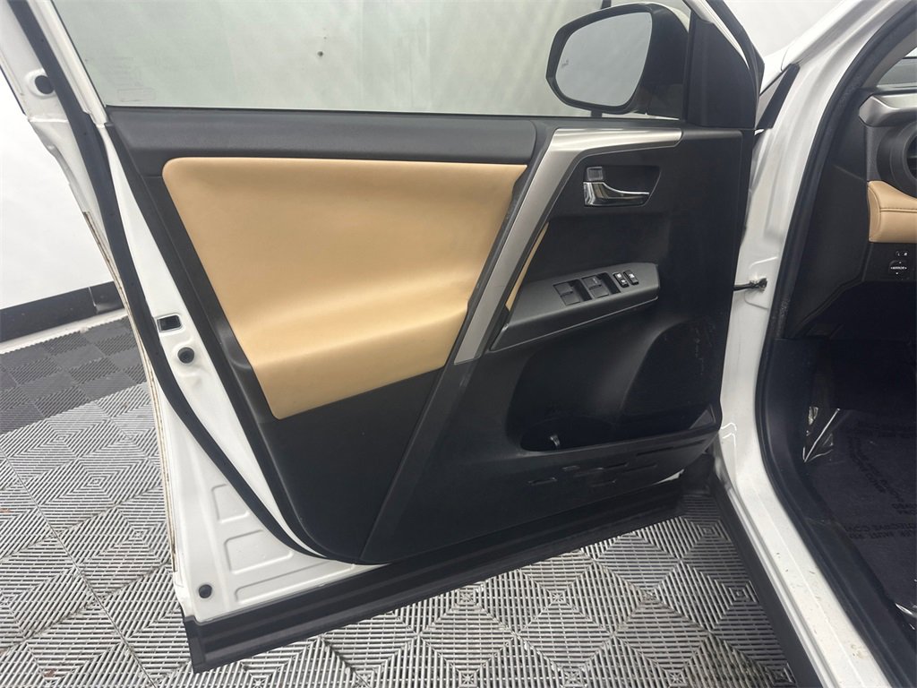 Used 2017 Toyota RAV4 XLE image 11