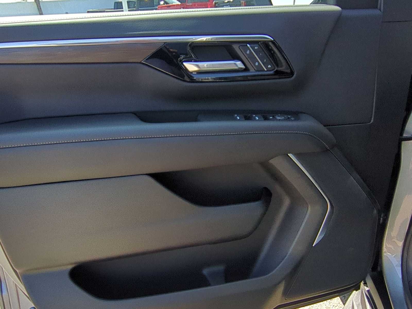 New 2026 Chevrolet Tahoe LT RWD image 10