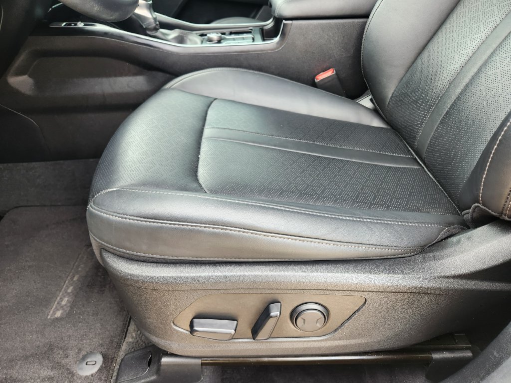 Used 2023 Kia Sorento S FWD image 29