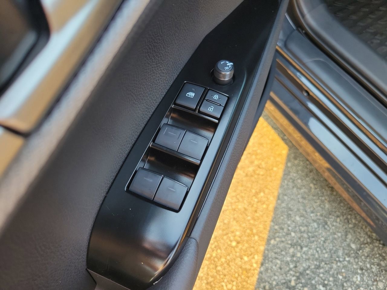 New 2026 Toyota Camry SE image 15