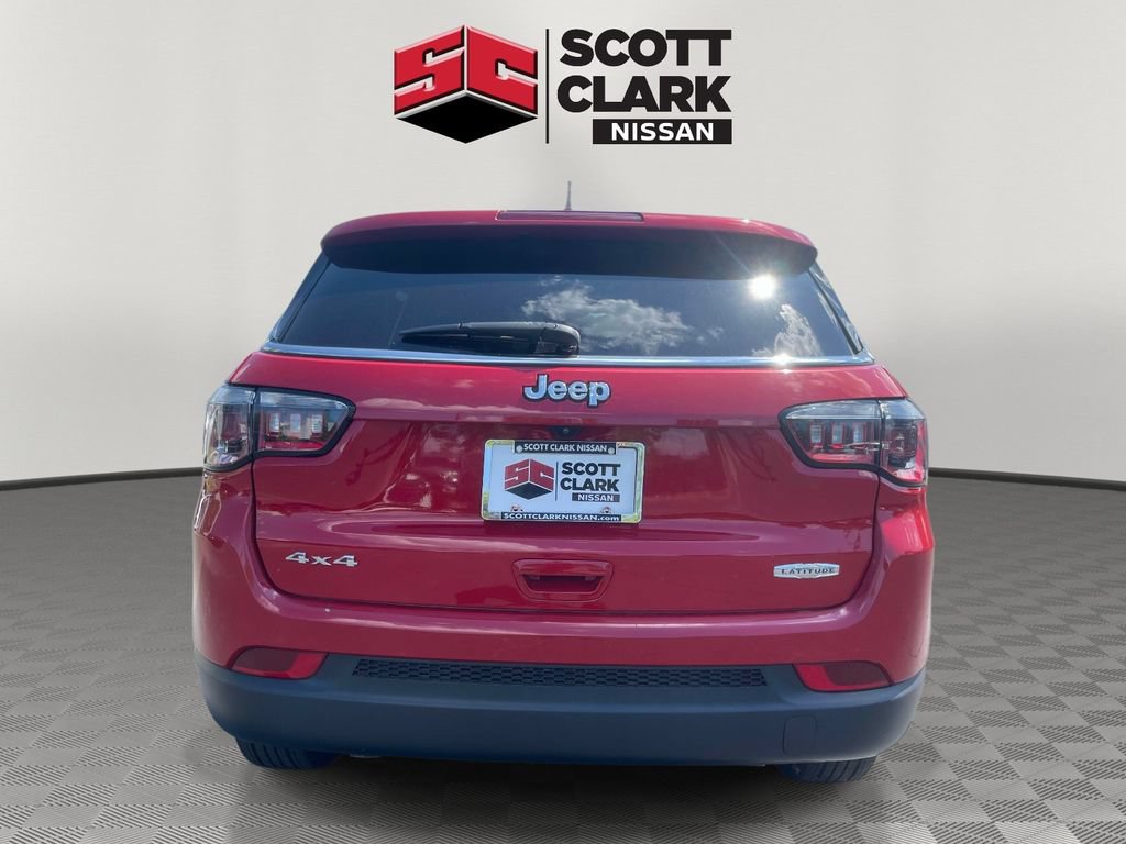Used 2023 Jeep Compass Latitude w/ Convenience Group AWD/4WD image 4