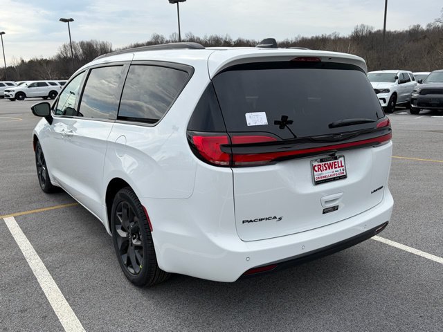 New 2026 Chrysler Pacifica Limited w/ S Appearance Package FWD image 5