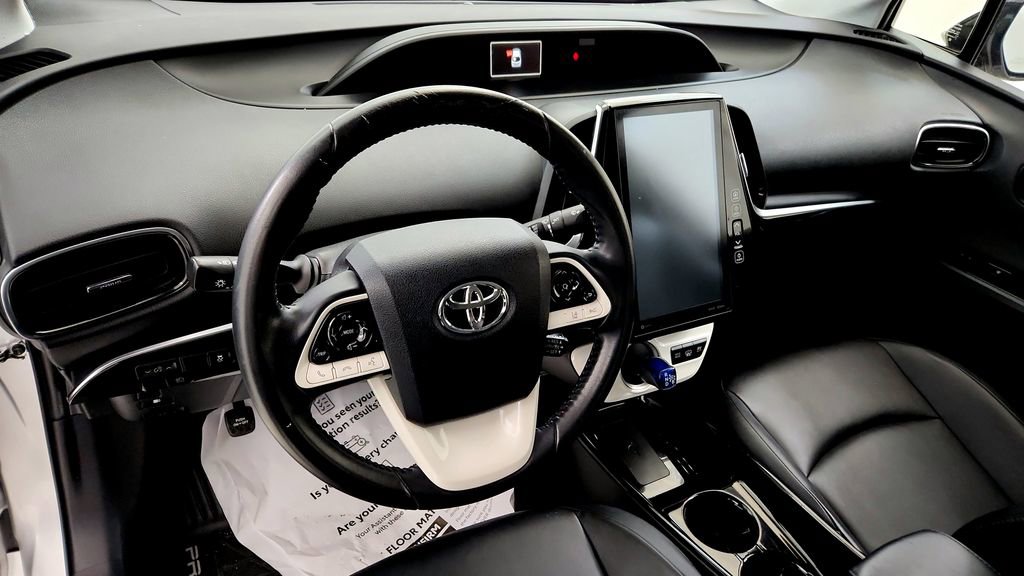 Certified 2018 Toyota Prius Prime Premium FWD image 24