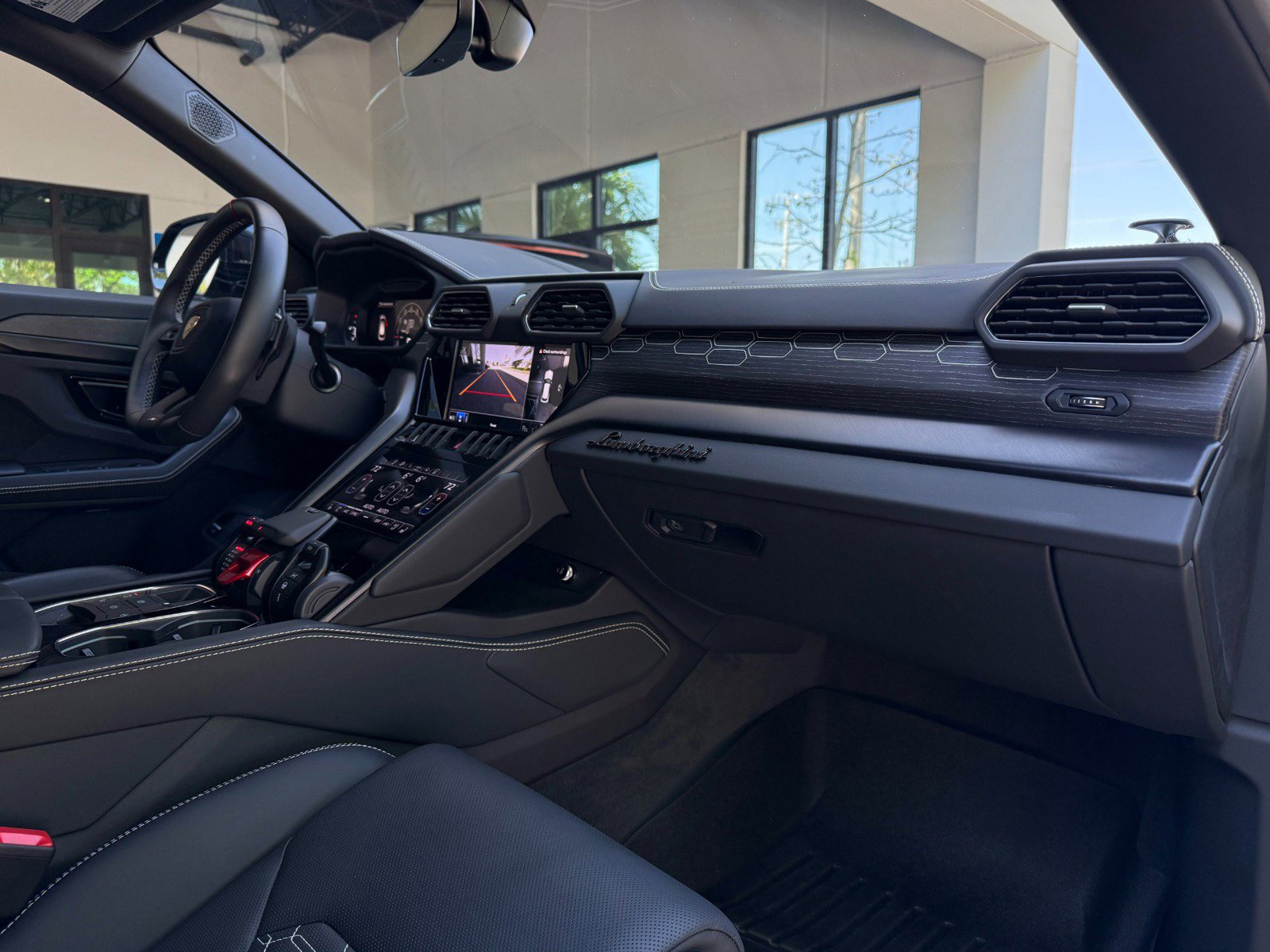 Used 2024 Lamborghini Urus S AWD/4WD image 22