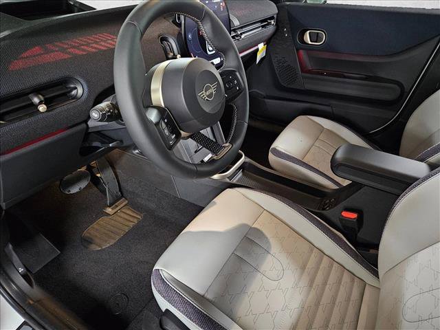 Certified 2026 MINI Cooper 4-Door Hardtop FWD image 9