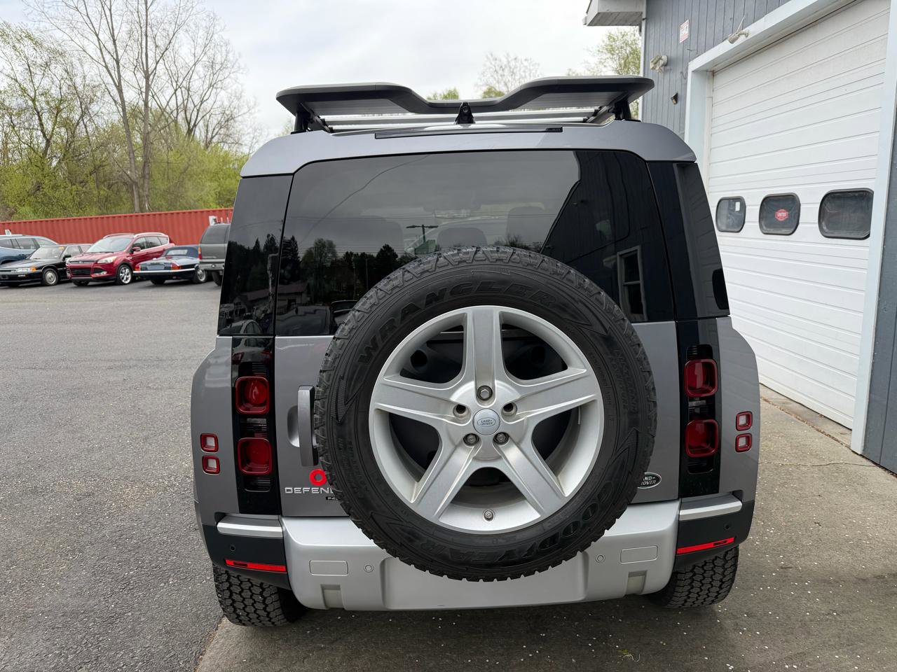 Used 2020 Land Rover Defender 110 SE AWD/4WD image 5