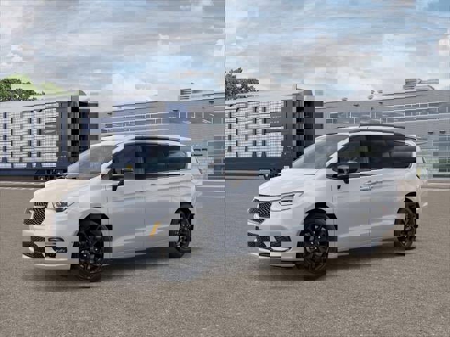 New 2026 Chrysler Pacifica Limited image 18