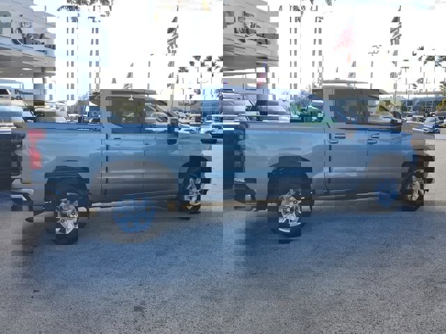 Used 2025 Chevrolet Silverado 1500 LT image 8