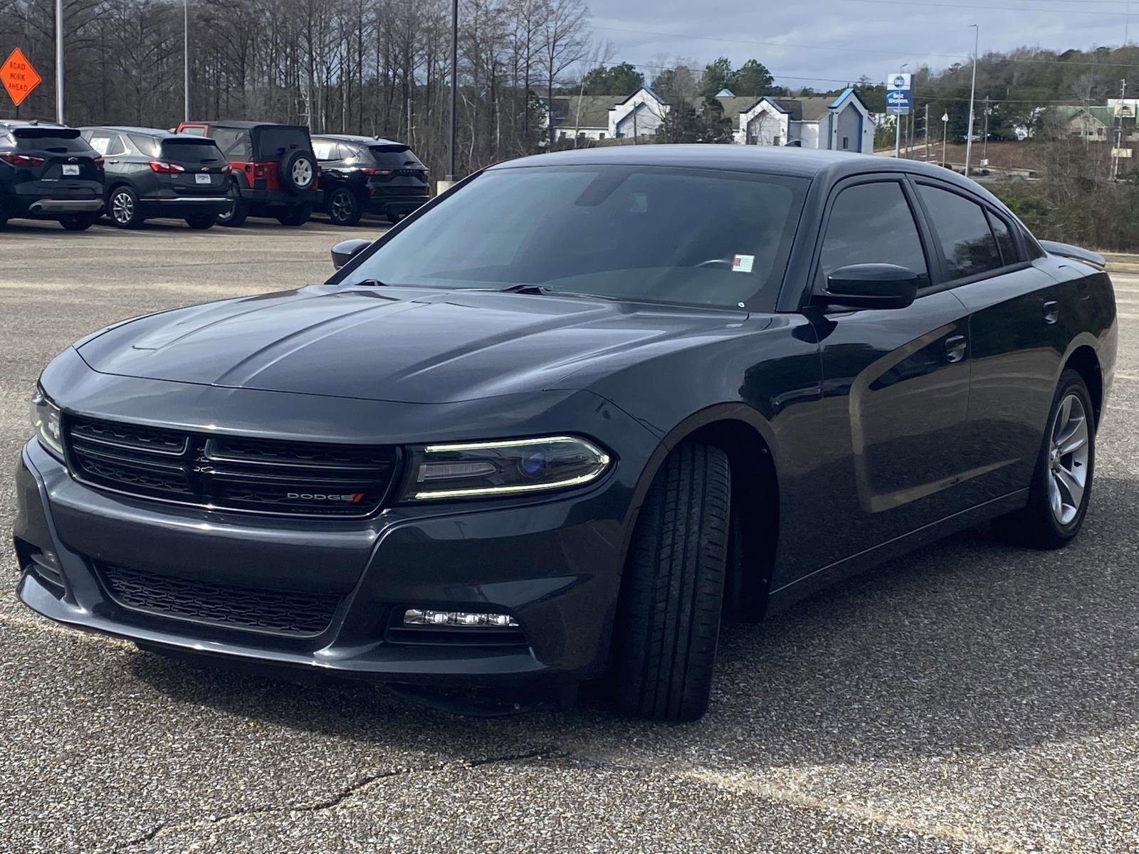 Used 2018 Dodge Charger SXT Plus image 3