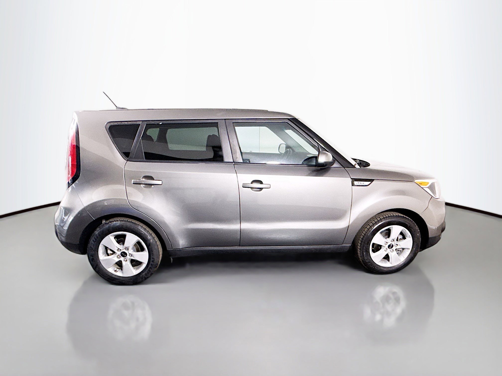 Used 2018 Kia Soul FWD image 11