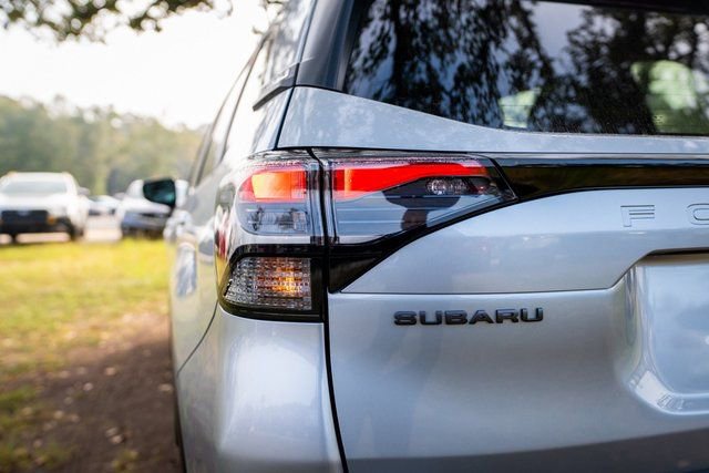 New 2025 Subaru Forester Limited w/ Popular Package #2 image 17
