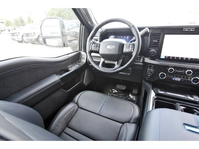 New 2026 Ford F250 Platinum AWD/4WD image 7