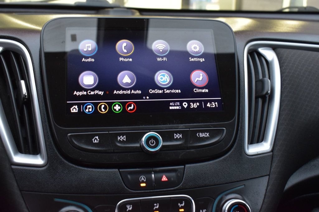 Used 2022 Chevrolet Malibu LT FWD image 33