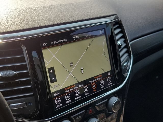 Used 2020 Jeep Grand Cherokee Altitude AWD/4WD image 17