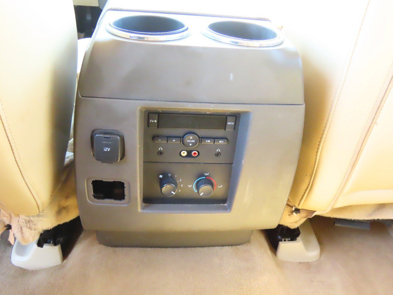 Used 2013 Ford Expedition EL XLT image 24