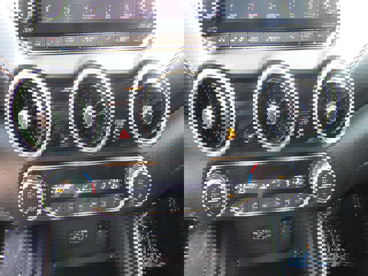 Used 2020 Nissan Sentra SR w/ Electronics Package image 17