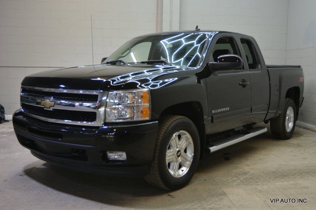 Used 2011 Chevrolet Silverado 1500 LTZ w/ LTZ Plus Package AWD/4WD image 2