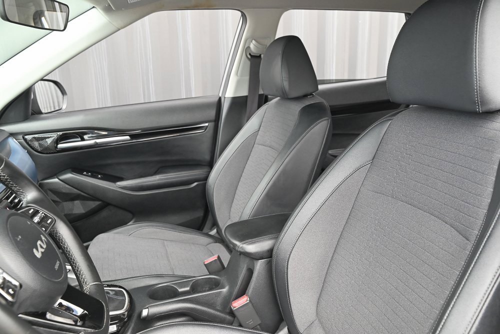 Used 2023 Kia Seltos S image 12