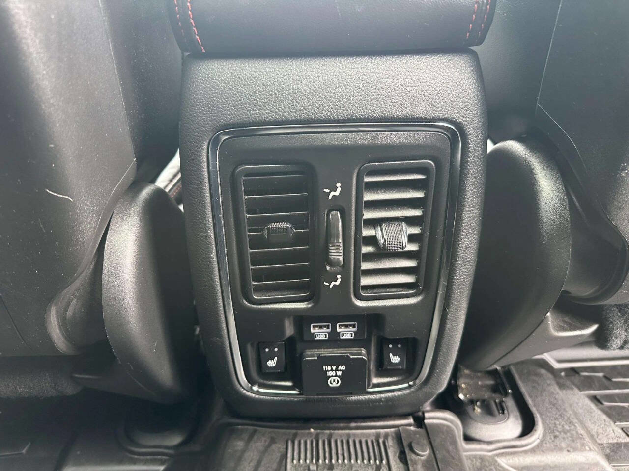 Used 2018 Jeep Grand Cherokee Trailhawk w/ Trailhawk Luxury Group AWD/4WD image 23