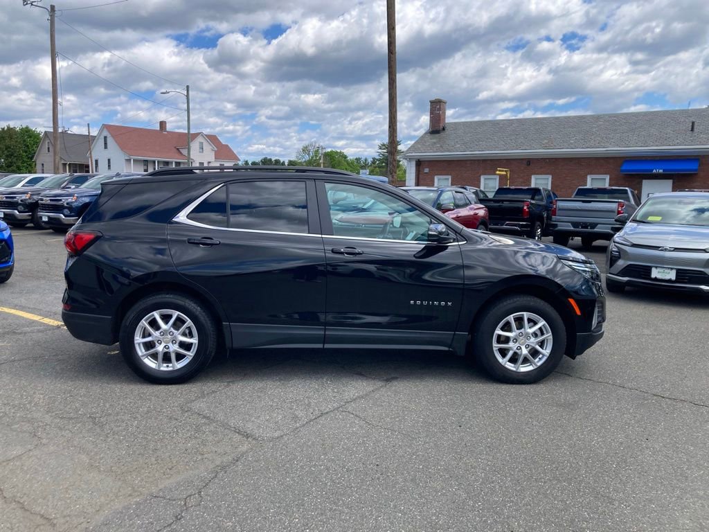 Used 2024 Chevrolet Equinox LT AWD/4WD image 8