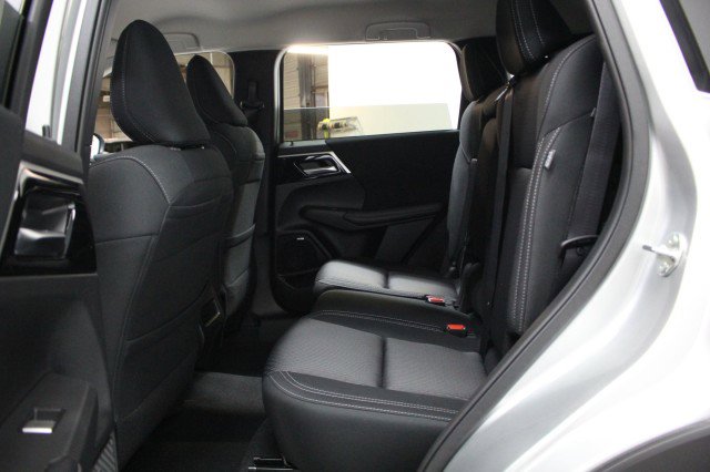 New 2025 Mitsubishi Outlander ES image 26