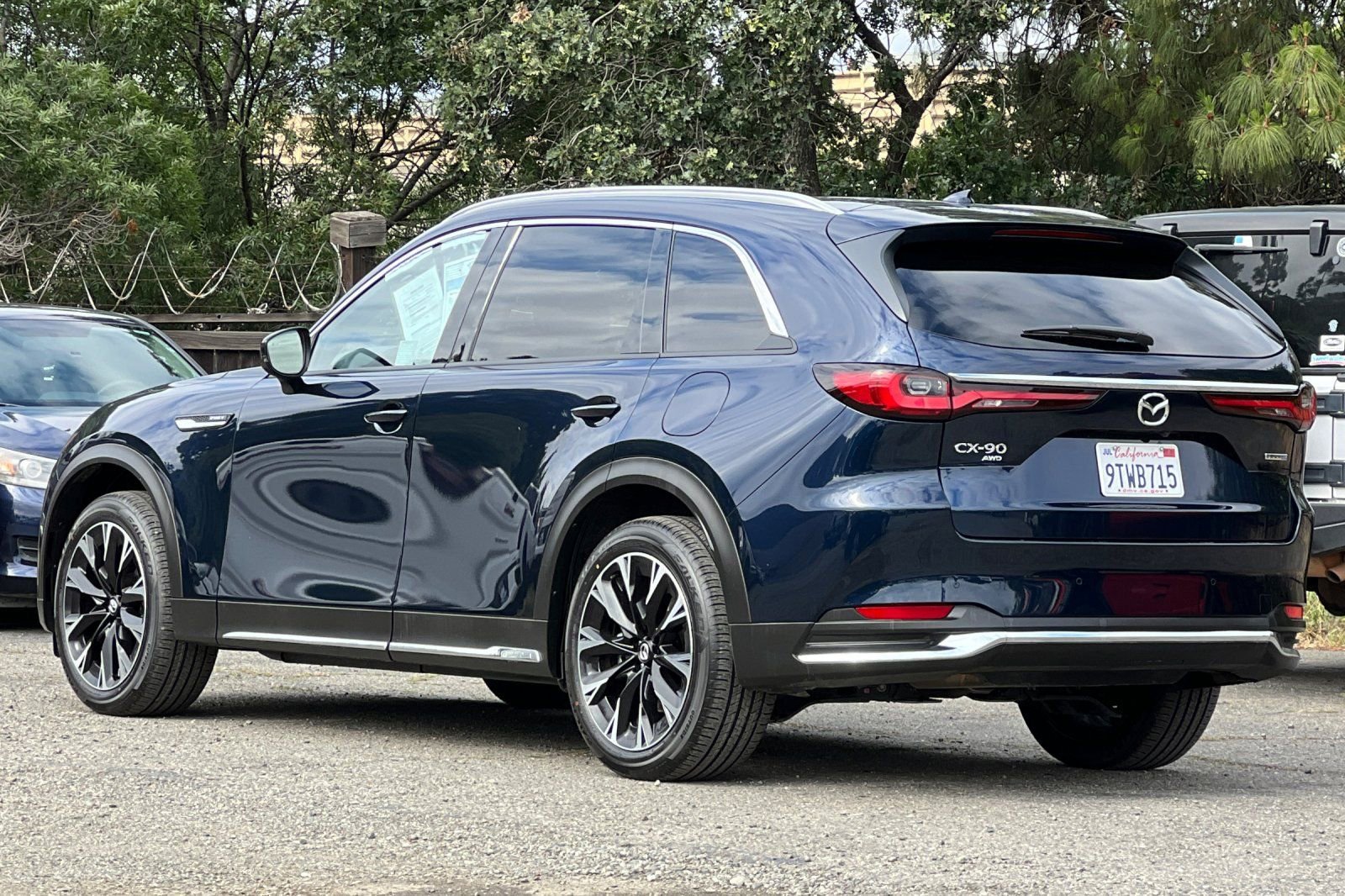 Used 2025 MAZDA CX-90 Plug-In Hybrid w/ Premium Plus AWD/4WD image 6