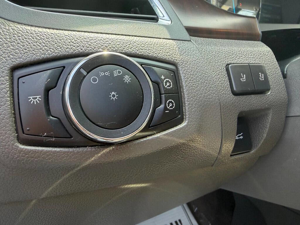 Used 2012 Ford Edge Limited AWD/4WD image 17