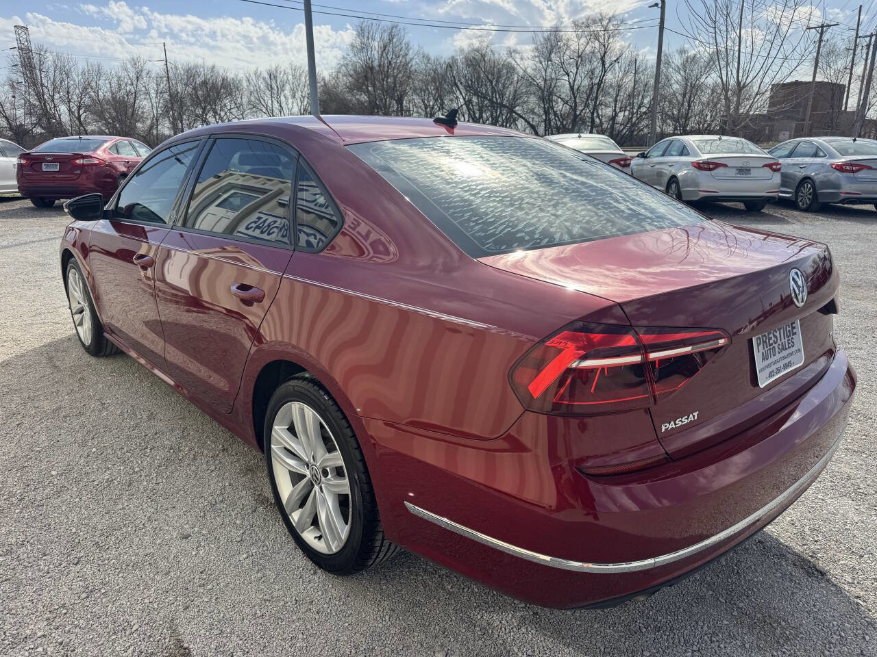 Used 2019 Volkswagen Passat 2.0T Wolfsburg w/ Wheels & Sunroof Package FWD image 3