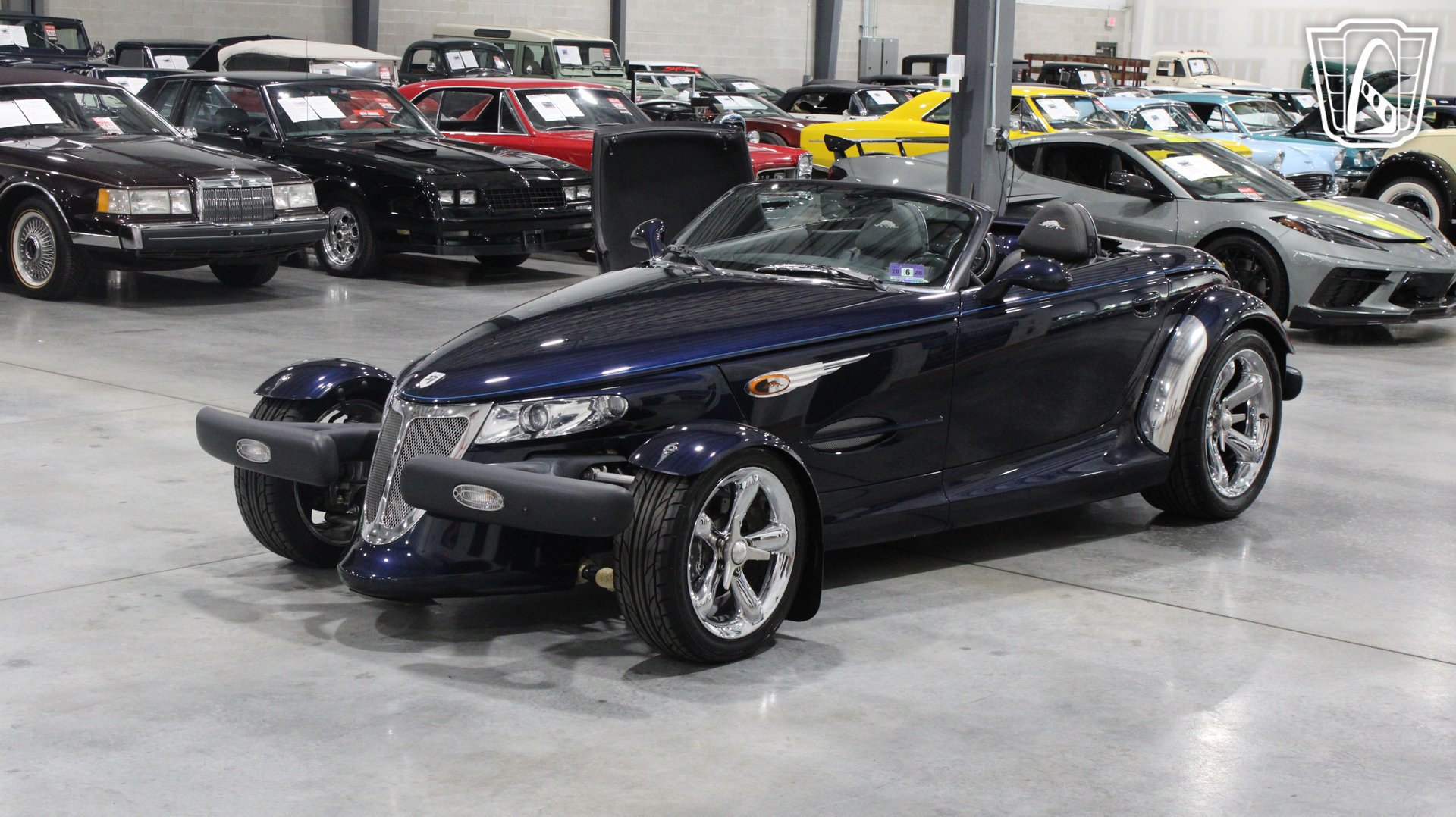 Used 2001 Chrysler Prowler RWD image 2