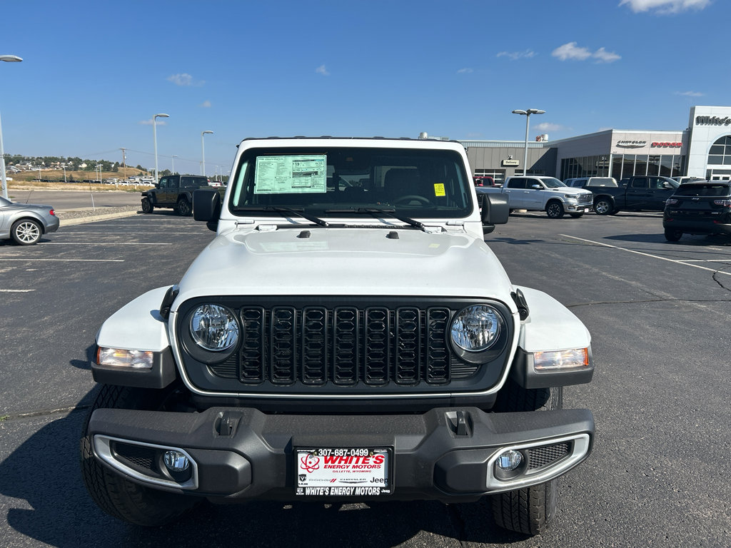 New 2025 Jeep Gladiator Sport image 4