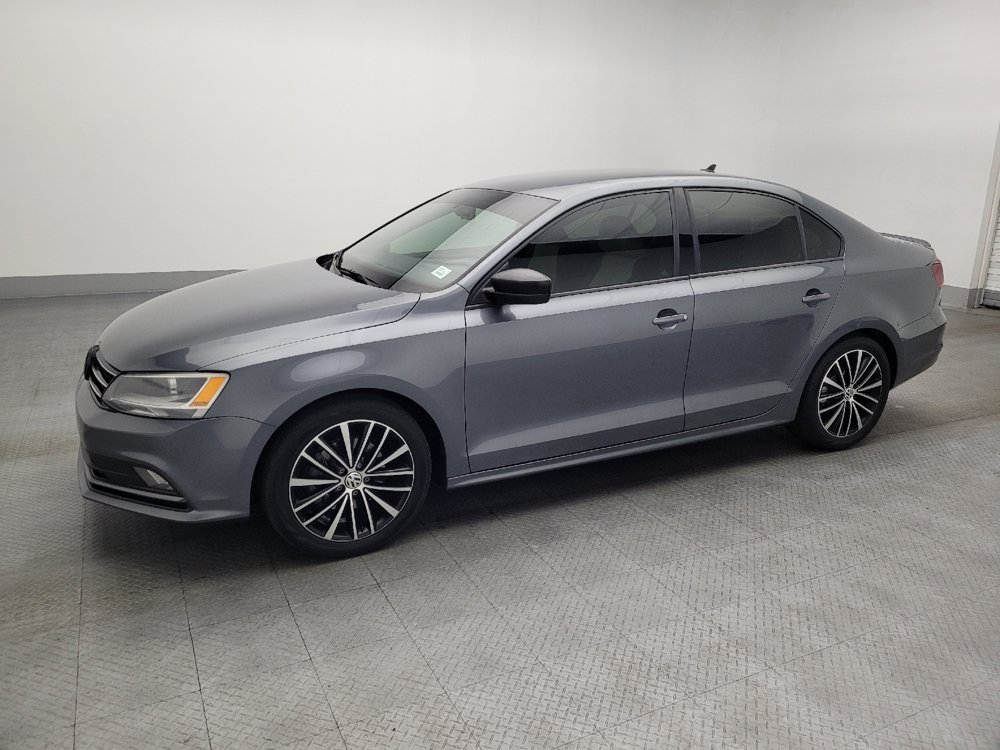 Used 2016 Volkswagen Jetta Sport FWD image 2