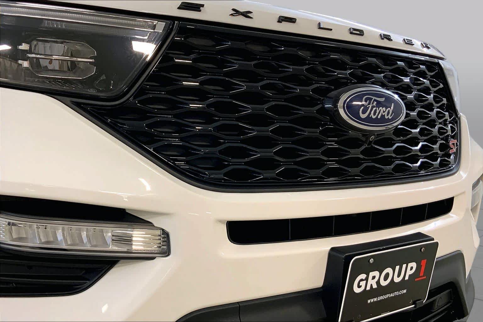 Used 2023 Ford Explorer ST w/ Equipment Group 401A AWD/4WD image 32