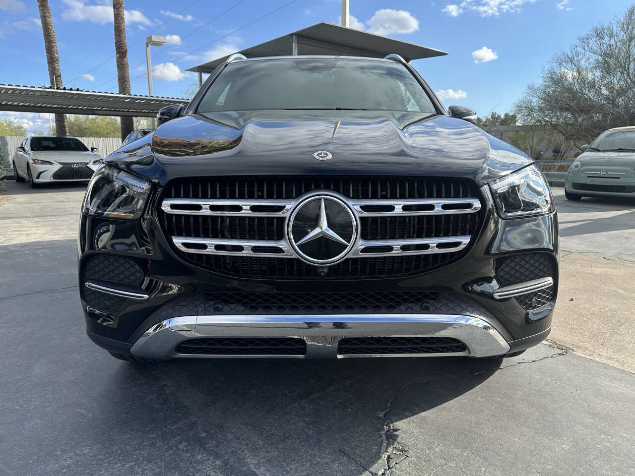 Used 2025 Mercedes-Benz GLE 450e 4MATIC image 2