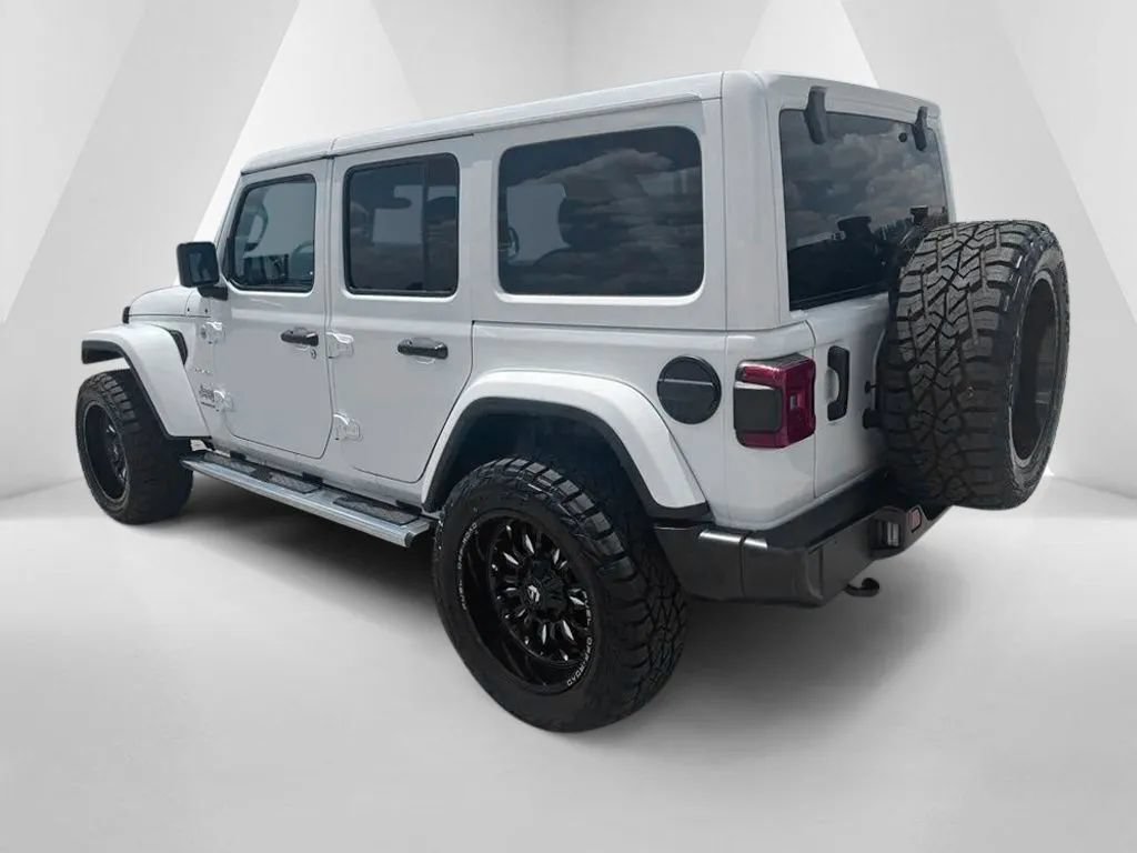Used 2024 Jeep Wrangler Unlimited Sahara AWD/4WD image 5