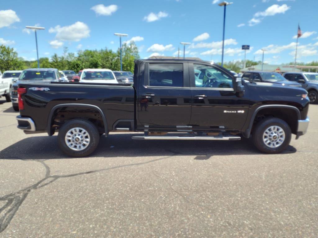 Used 2023 Chevrolet Silverado 2500 LT AWD/4WD image 7