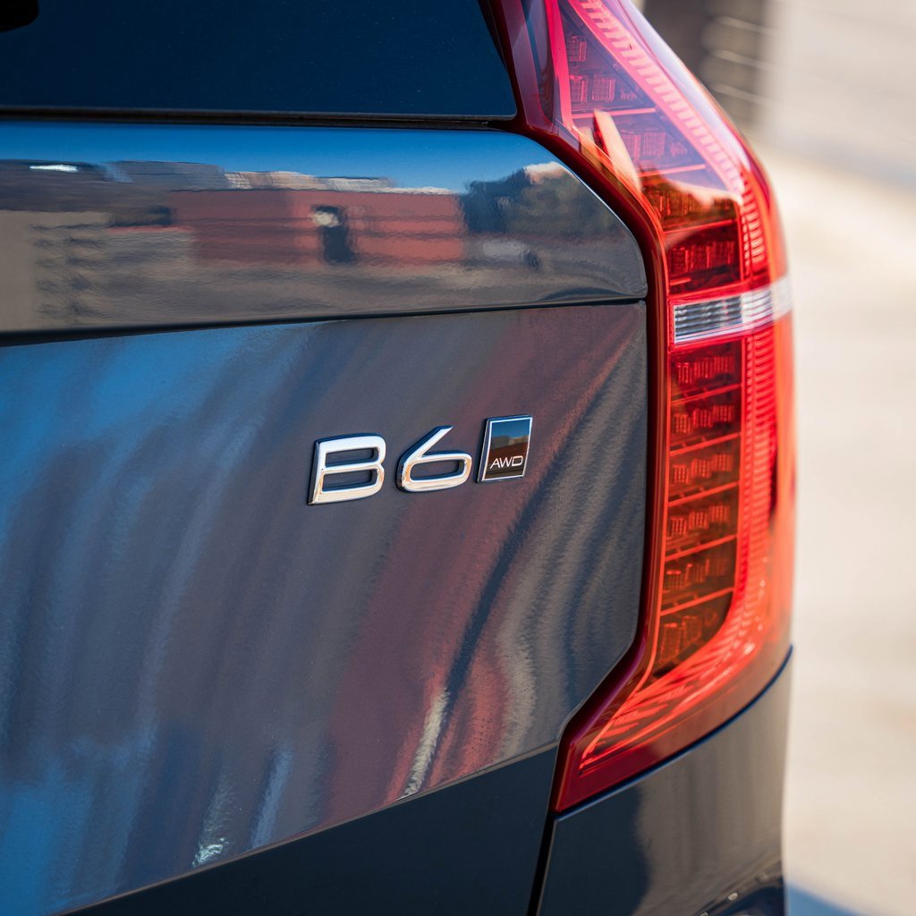 Certified 2023 Volvo XC90 B6 Plus w/ Protection Package image 6