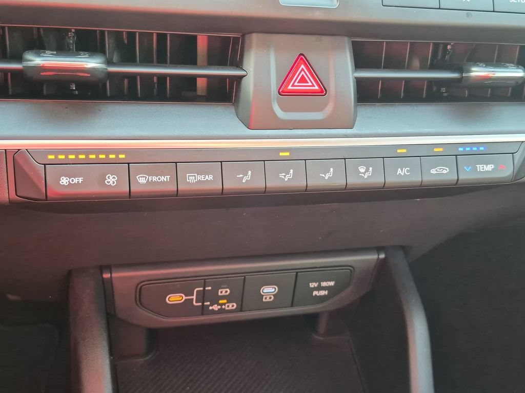 Used 2025 Kia K4 FWD image 18