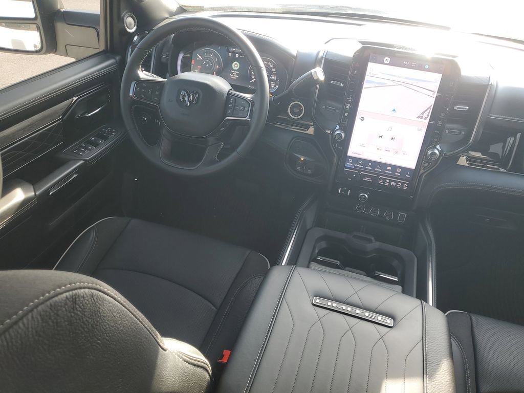 Used 2025 RAM 3500 Limited image 10