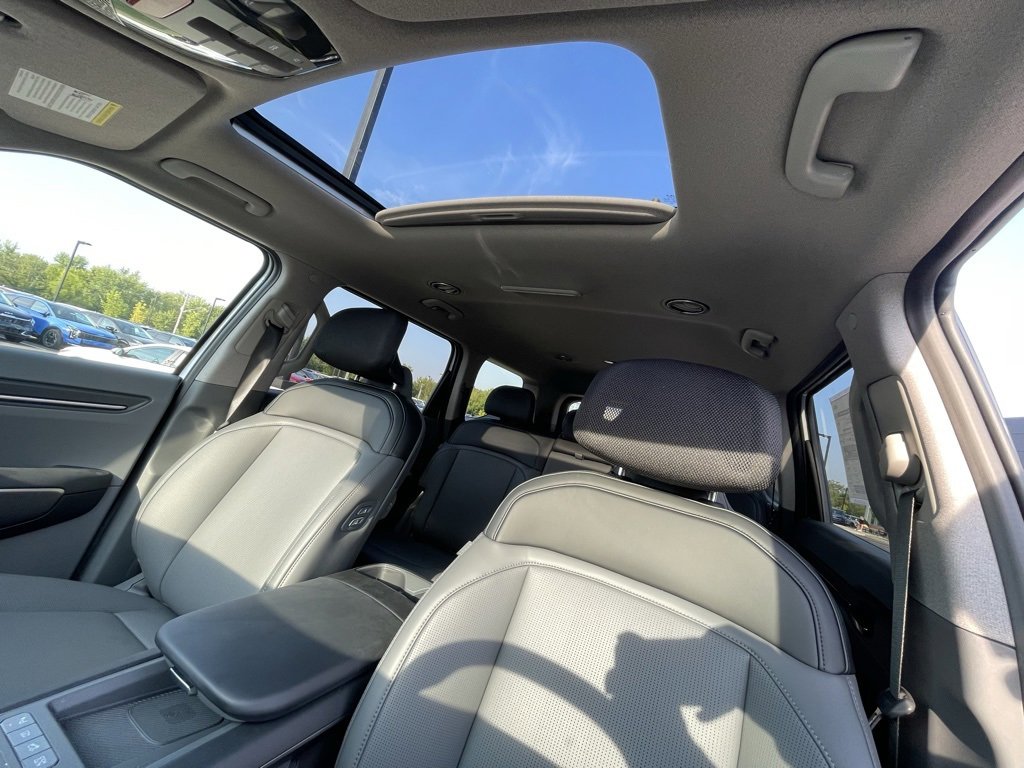 New 2026 Kia EV9 Light image 3