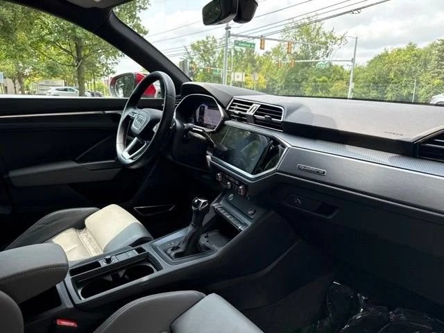 Used 2020 Audi Q3 2.0T Premium Plus w/ Premium Plus Package AWD/4WD image 20