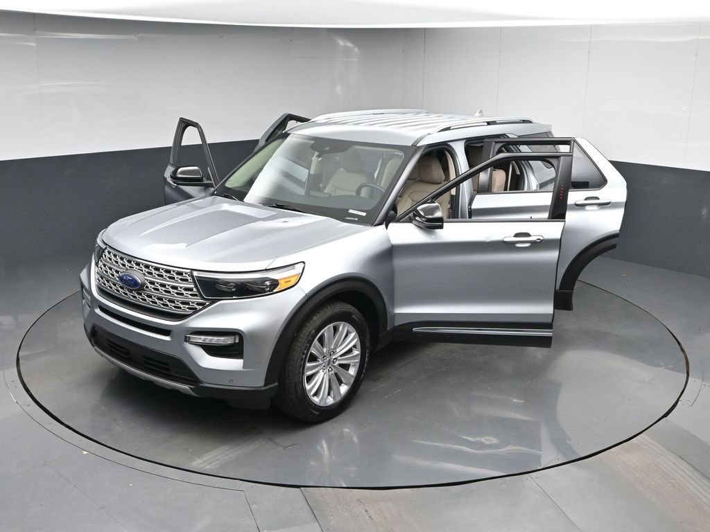 Used 2020 Ford Explorer Limited w/ Hybrid Equipment Group 310A image 50