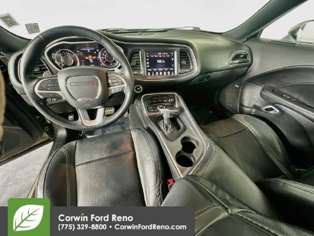 Used 2015 Dodge Challenger R/T Plus RWD image 25