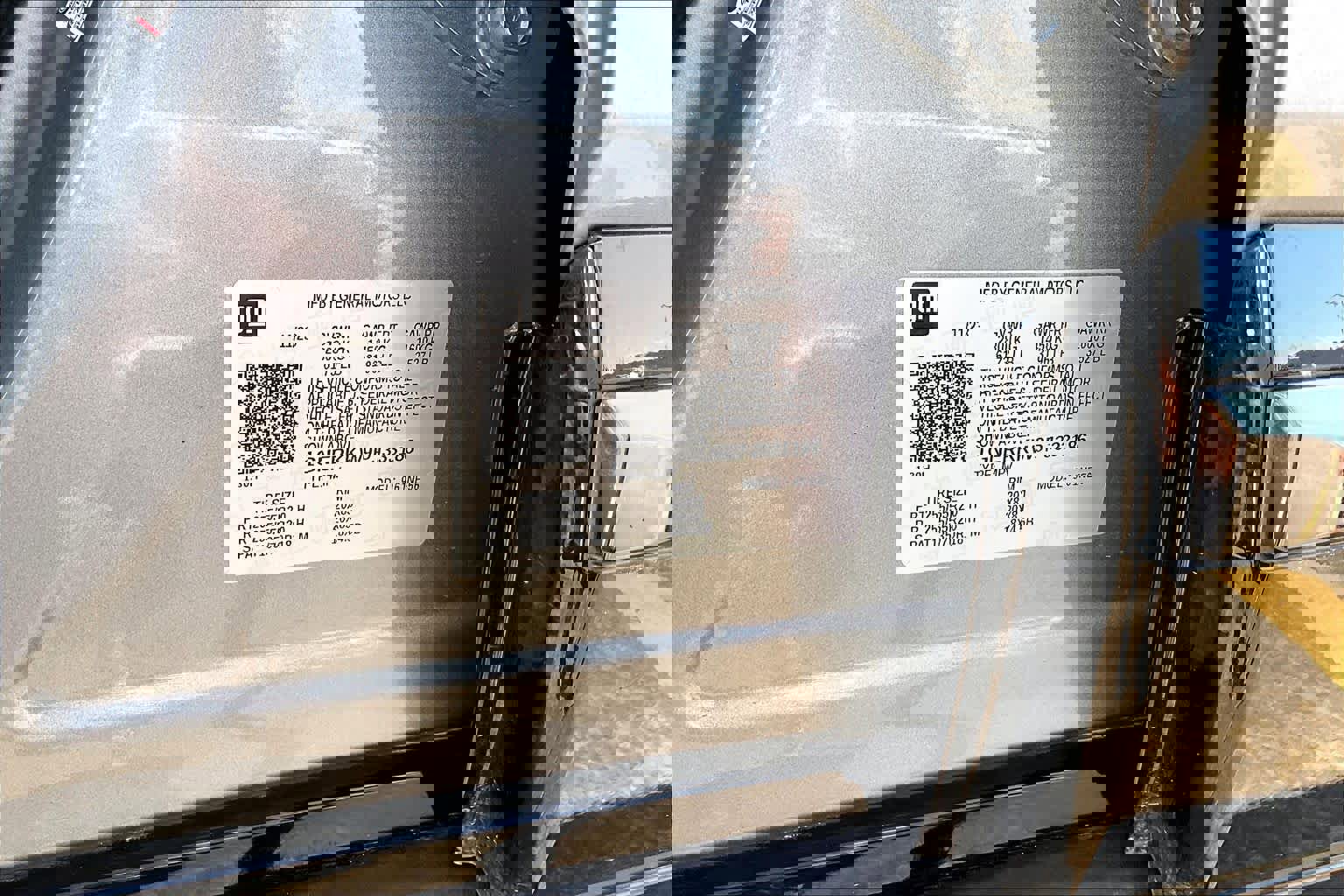 Used 2023 Chevrolet Traverse Premier w/ Redline Edition image 36