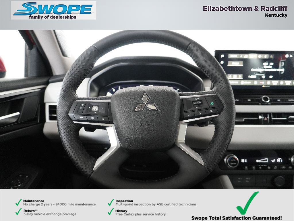 Used 2025 Mitsubishi Outlander SE AWD/4WD image 15