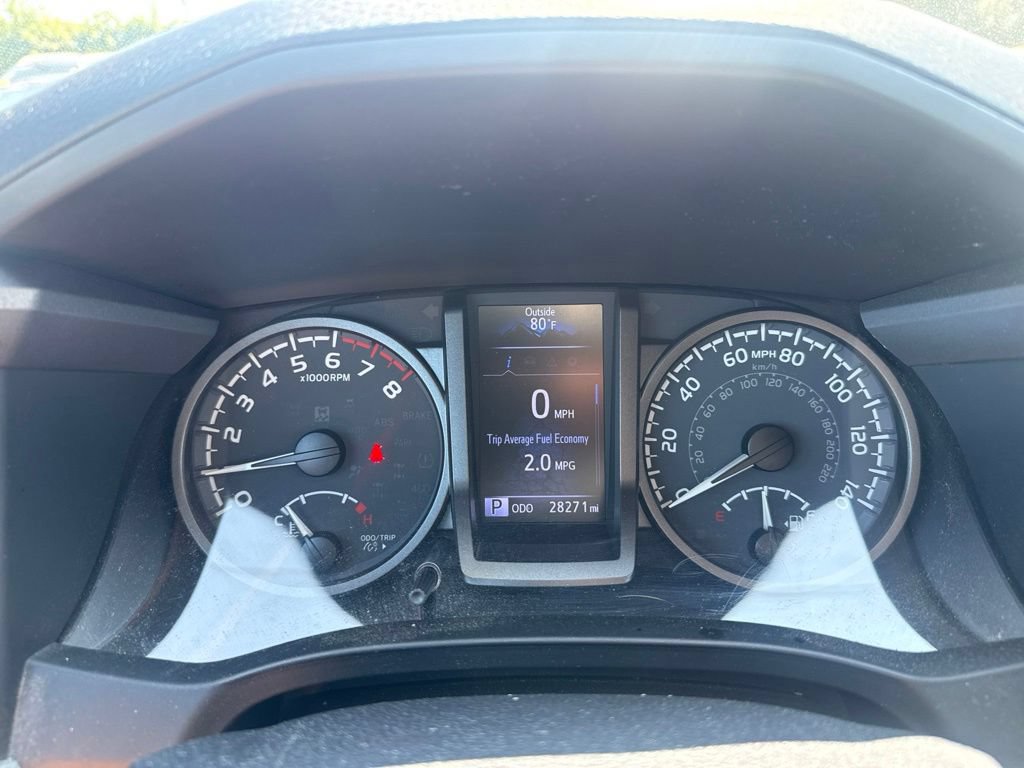 Used 2020 Toyota Tacoma TRD Off-Road w/ Technology Package AWD/4WD image 12