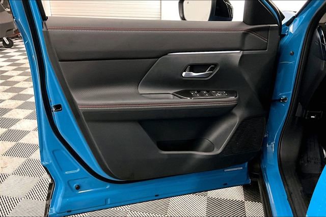 New 2026 Nissan Kicks SR w/ Cold Weather Package image 30