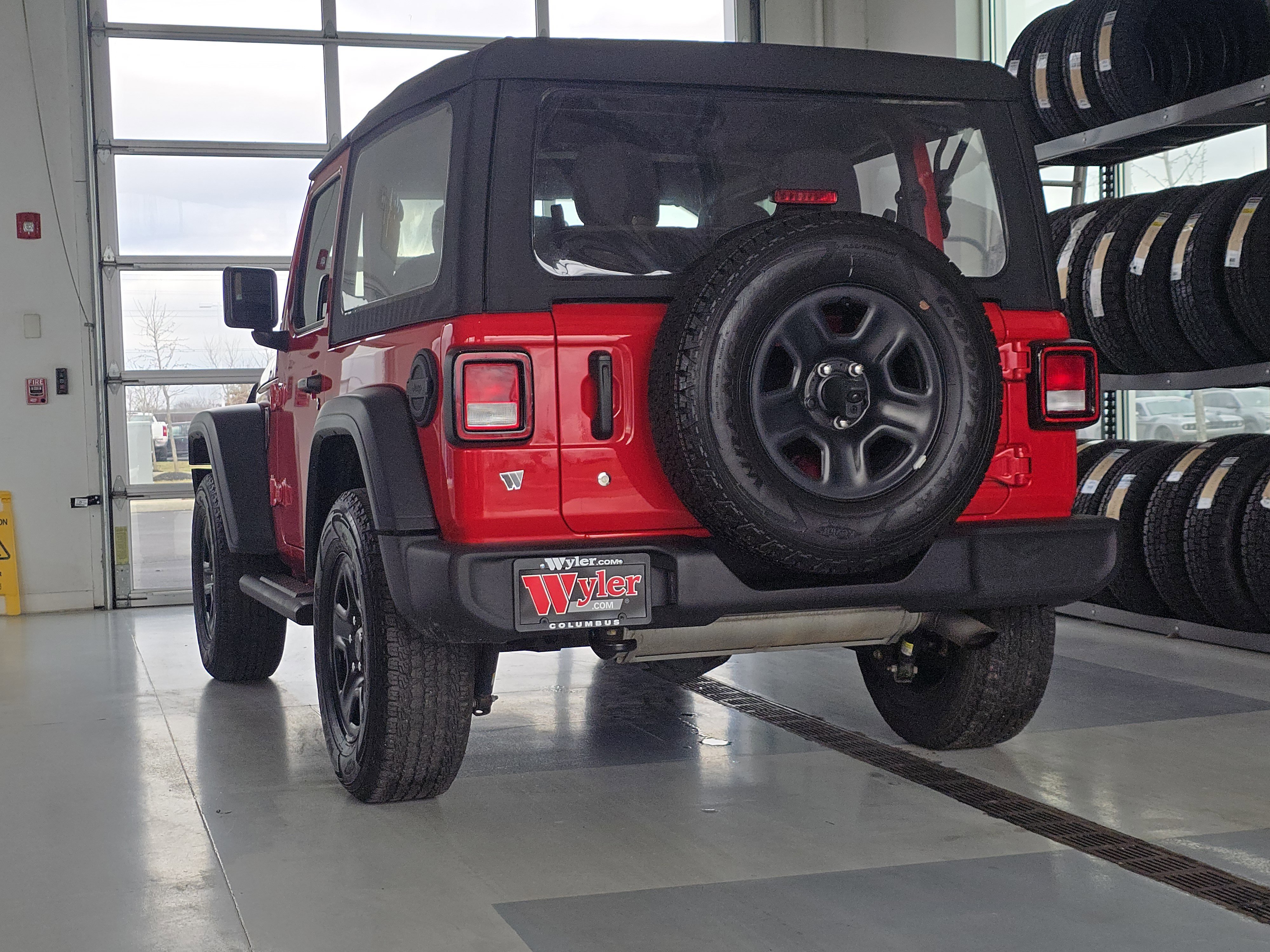 Used 2021 Jeep Wrangler Sport image 7