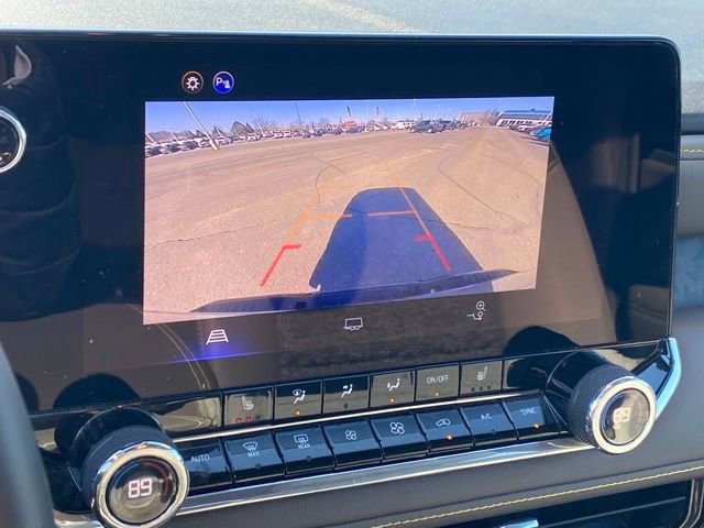 Used 2024 Chevrolet Colorado ZR2 w/ Safety Package image 11