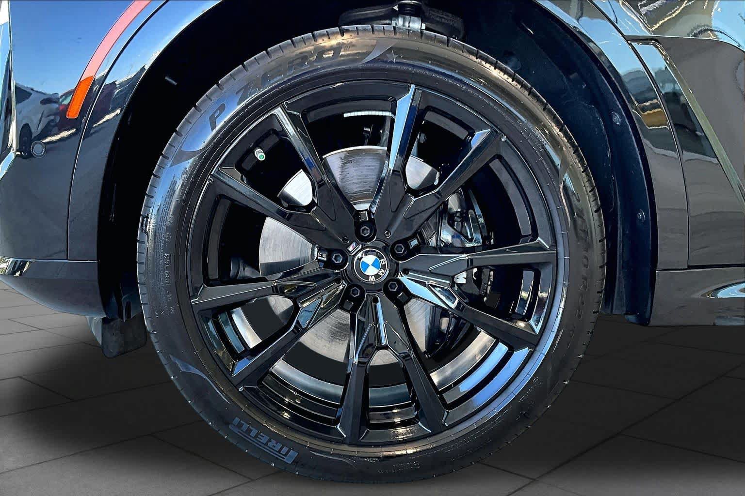 Used 2026 BMW X7 M60i AWD/4WD image 10